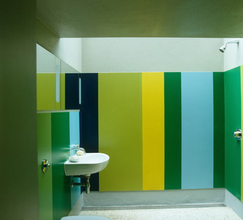 lavabo verde azul e amarelo